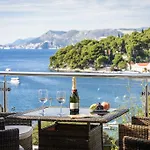 Niko Cavtat
