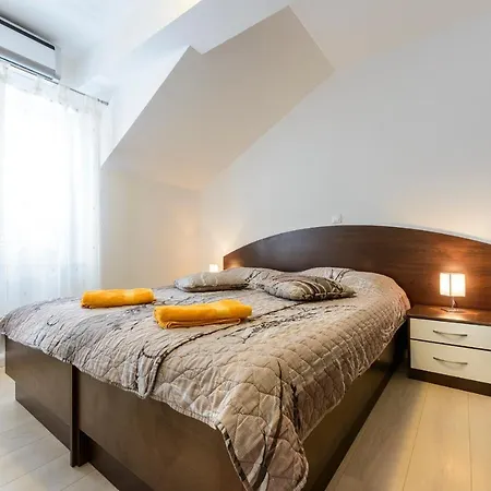 Niko Apartman *